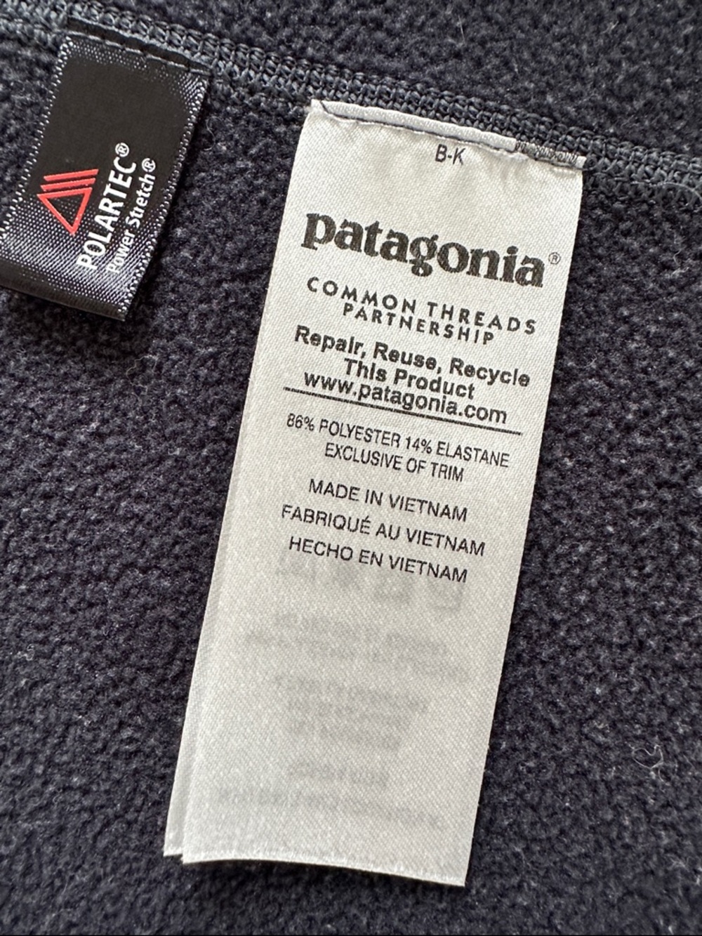 Patagonia Women's Hooded Fleece Jacket - Picture 6 of 7
